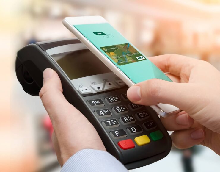 Как платить телефоном. Mir Pay срабатывает четко на любых терминалах. Фото.