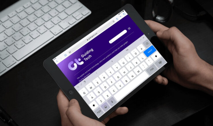 Не все знают, но клавиатура на Айпаде имеет достаточно гибкие настройки, позволяющие с комфортом печатать на ходу. Фото.