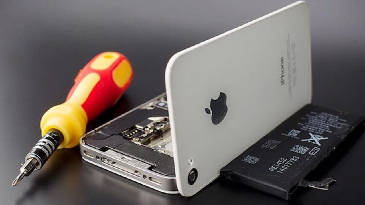 Как заменить аккумулятор на iPhone 4S (айфон 4S) ?