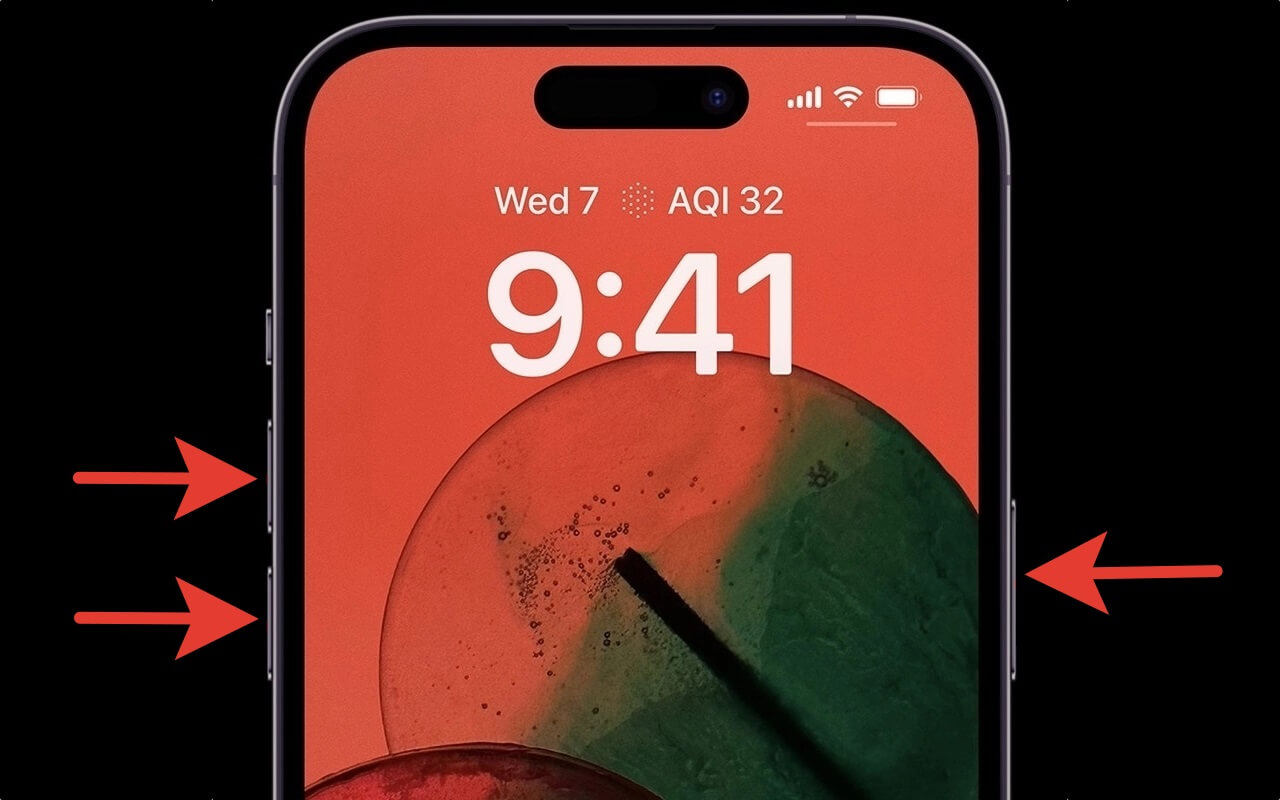 Придется задействовать все кнопки на корпусе для оживления смартфона. Фото.