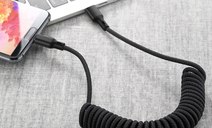 Кабель Type-C для быстрой зарядки. Такой кабель очень удобно растягивается и не занимает много места. Кабель Type-C для быстрой зарядки. Такой кабель очень удобно растягивается и не занимает много места. Фото.