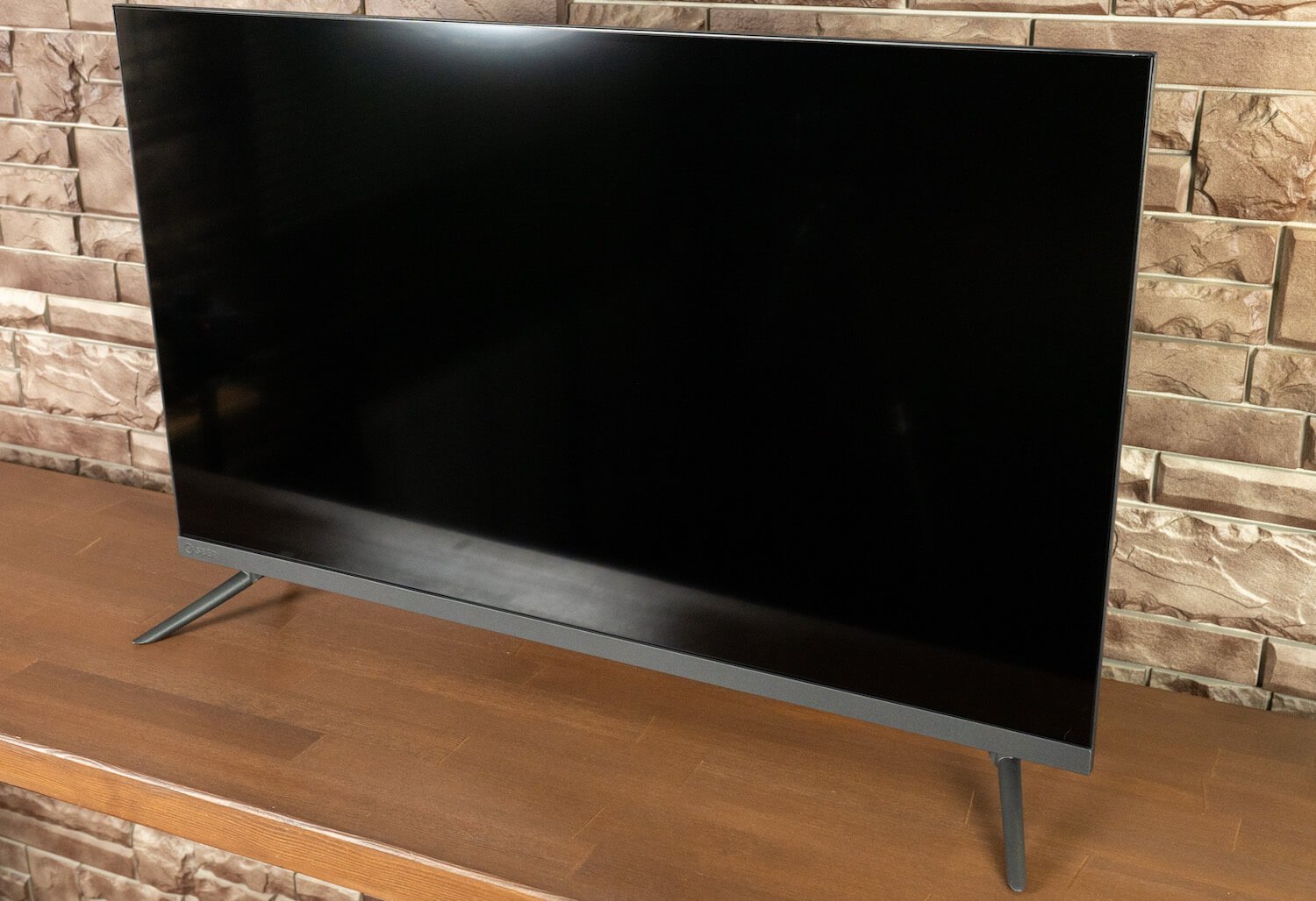 Сколько стоит умный телевизор от Сбера. На выбор есть две диагонали — 32 и 43 дюйма. Фото.