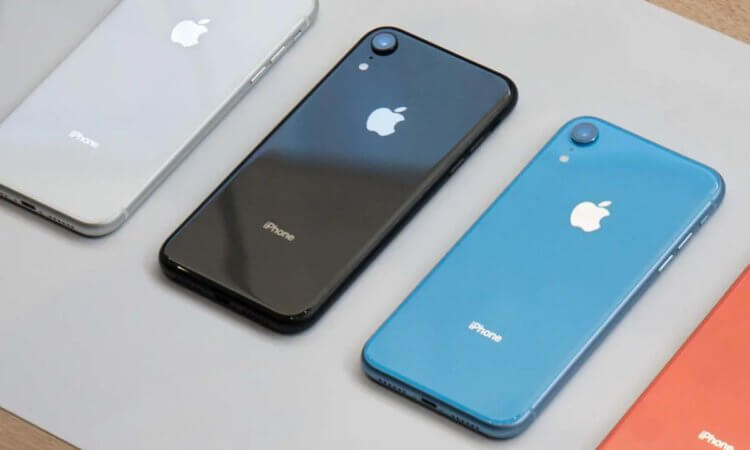 iPhone SE 4 — дизайн. Надеюсь, что iPhone SE 4 будет иметь цветные корпуса. iPhone SE 3 ограничен всего несколькими скучными оттенками. Фото.
