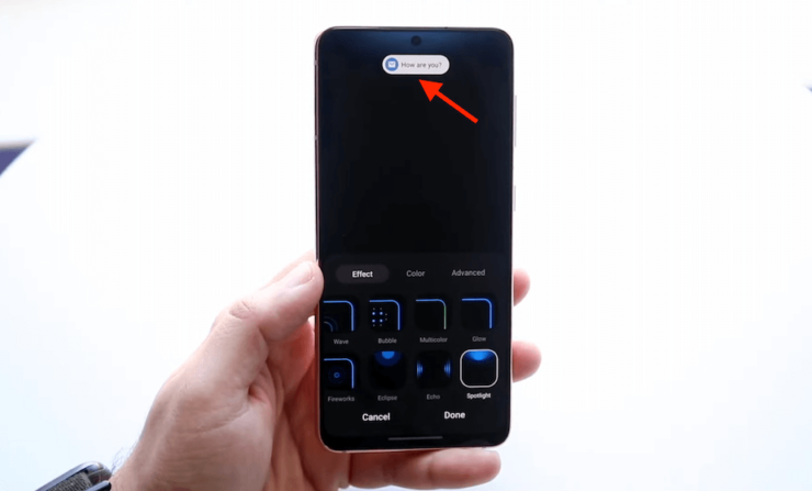 Пуши в One UI появляются точно так же, как на экране iPhone 14 Pro и 14 Pro Max. Фото.