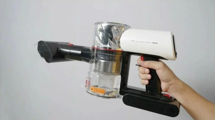 Redroad V17 — купить. Легким движением руки пылесос превращается в автомобильный. Фото.