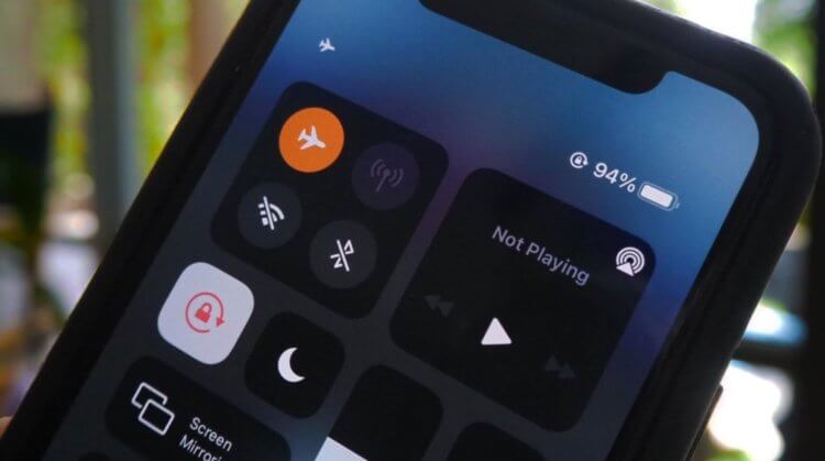 Спорим, не знали? Зачем еще нужен авиарежим на Айфоне. Фото.