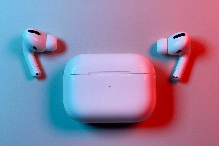 Беспроводные наушники с шумоподавлением. Как по мне, так AirPods Pro 2 — самая удачная покупка из всех наушников Apple. Беспроводные наушники с шумоподавлением. Как по мне, так AirPods Pro 2 — самая удачная покупка из всех наушников Apple. Фото.