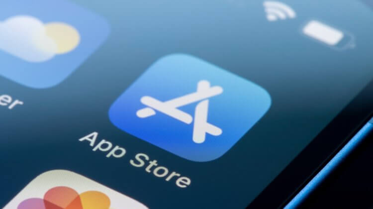 Сбербанк Онлайн на iPhone. Появление альтернативных магазинов приложений на iOS сделает лучше даже App Store. Фото.