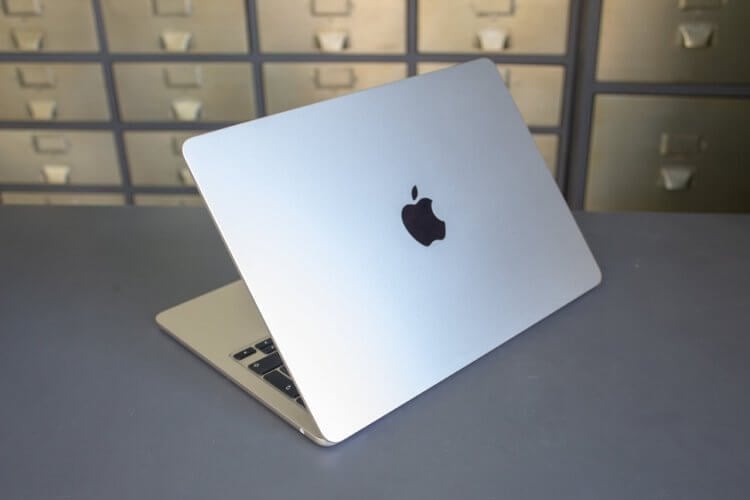 MacBook Air 15 — характеристики. Внешний вид MacBook Air стал эталонным на рынке ноутбуков. Фото.