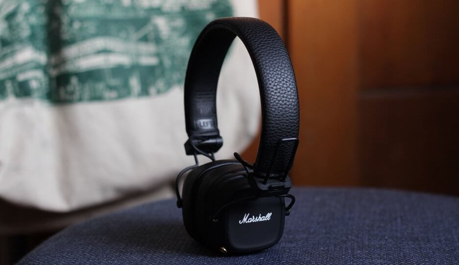 Кажется, по такой низкой цене эти наушники ещё не продавали. Фото.