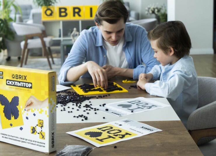 Объемный конструктор мозаика. Объемный конструктор QBRIX можно собирать всей семьей. Объемный конструктор мозаика. Объемный конструктор QBRIX можно собирать всей семьей. Фото.