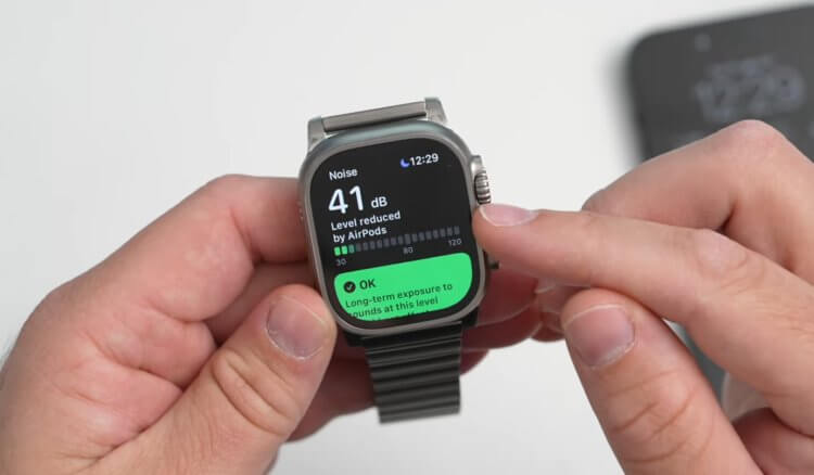 Обновление приложений Apple Watch. Apple Watch наконец-то стали понимать, когда вы используете наушники с активным шумоподавлением. Фото.