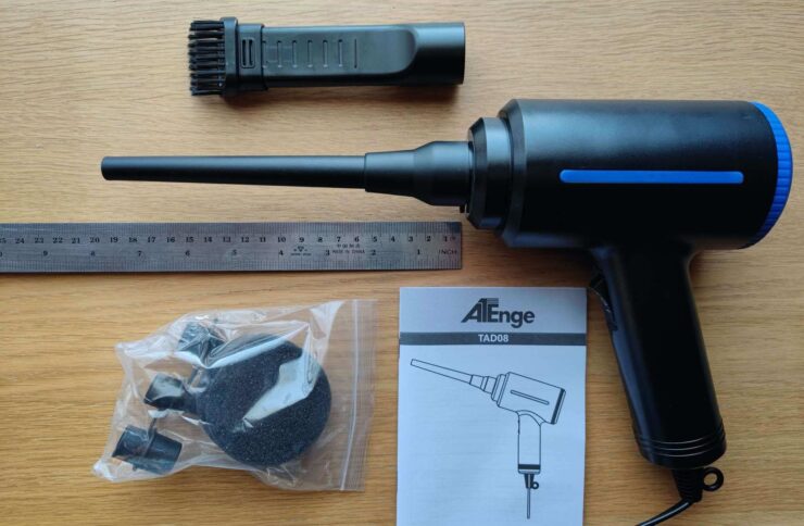 Пневмоочиститель для техники. Пневмоочиститель позволяет эффективно справиться с забившейся пылью. Пневмоочиститель для техники. Пневмоочиститель позволяет эффективно справиться с забившейся пылью. Фото.