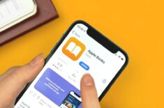 Нейросеть от Apple не отличить от живого человека. Она уже озвучивает книги. Фото.