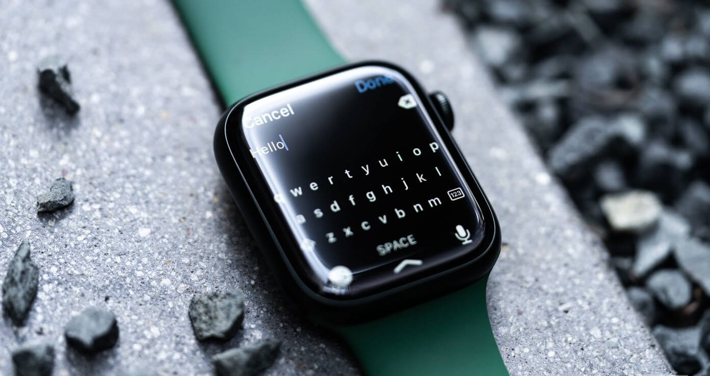 Apple Watch Series 7 и Apple Watch Series 8 имеют самые большие экраны из всех классических Apple Watch. Фото.