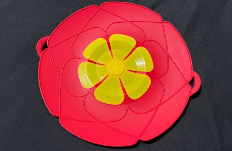 Крышка-невыкипайка с АлиЭкспресс. Эта крышка не позволит супу выкипать и убежать. Крышка-невыкипайка с АлиЭкспресс. Эта крышка не позволит супу выкипать и убежать. Фото.