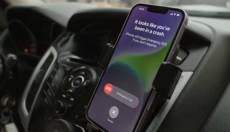 Если вы не отреагируете на уведомление, то оповещение будет отправлено в экстренные службы и контакту на случай ЧП автоматически. Фото.