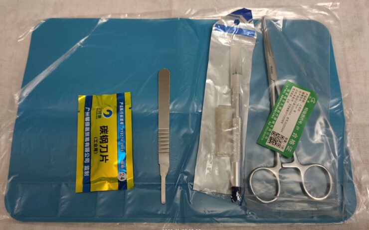 Коврик термостойкий для паяльных работ. Этот коврик нельзя прожечь. Коврик термостойкий для паяльных работ. Этот коврик нельзя прожечь. Фото.