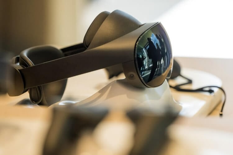 Что известно про VR-шлем Apple: когда выйдет, основные функции и способы управления. Фото.
