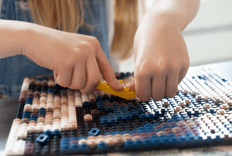 Работа руками, как удовольствие. Поработать руками всегда лучше, чем просто сидеть в телефоне. Работа руками, как удовольствие. Поработать руками всегда лучше, чем просто сидеть в телефоне. Фото.