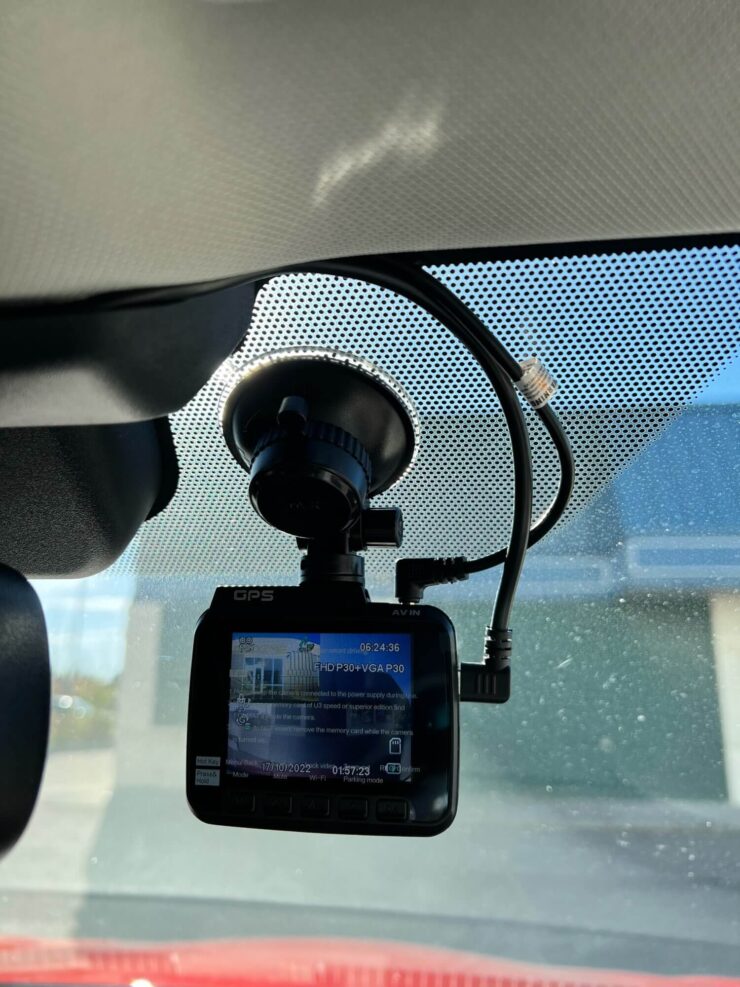 Видеорегистратор пригодится в каждом автомобиле. Фото.