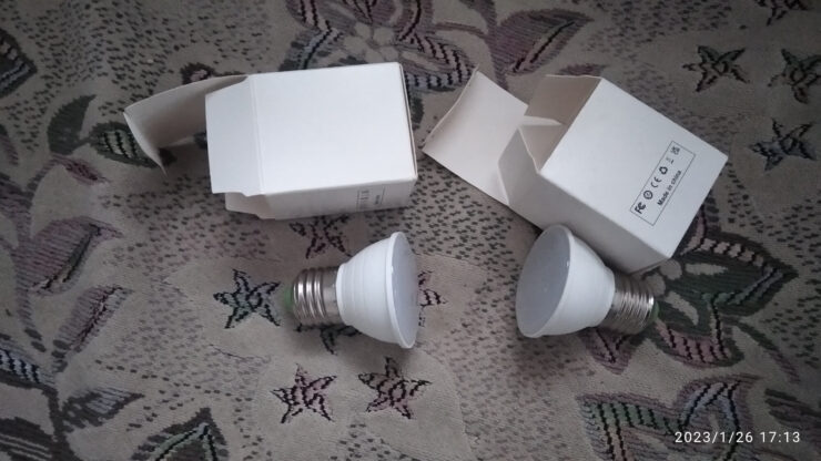 Лампочки светодиодные E27. Лампочки компактные, и это их главное преимущество. Лампочки светодиодные E27. Лампочки компактные, и это их главное преимущество. Фото.