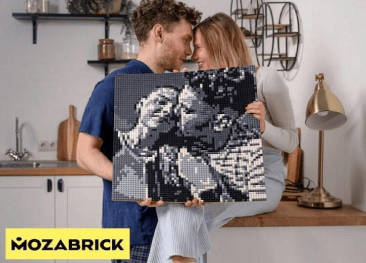 Бесконечный фото-конструктор из маленьких кубиков. Картина состоит из секторов и собирать ее можно вместе, не мешая друг другу. Бесконечный фото-конструктор из маленьких кубиков. Картина состоит из секторов и собирать ее можно вместе, не мешая друг другу. Фото.