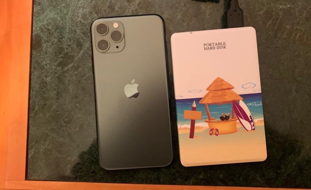 Какой внешний жёсткий диск выбрать. HDD-диск более надёжен для хранения, чем SSD. Фото.