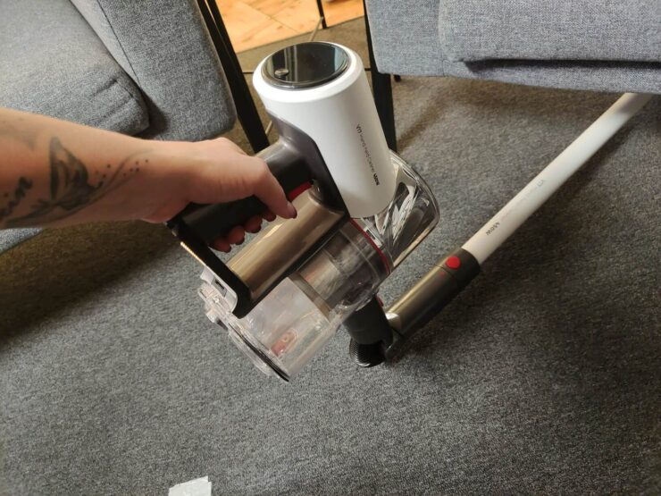 Какой беспроводной пылесос лучше. С помощью пылесосов Redroad можно убирать даже в труднодоступных местах. Какой беспроводной пылесос лучше. С помощью пылесосов Redroad можно убирать даже в труднодоступных местах. Фото.