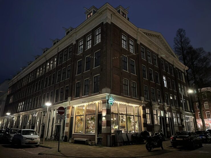 Камера в iPhone 14 Pro Max. Фотография с Айфона какая-то тускловатая. Фото.