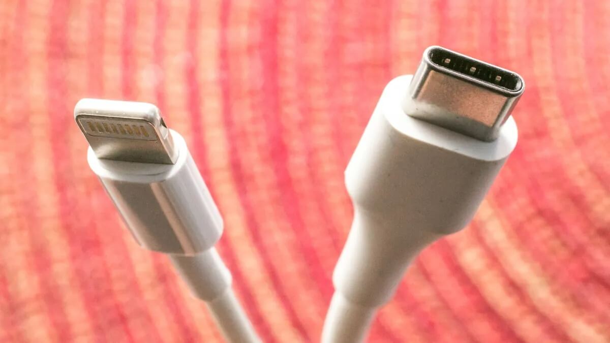 Apple опять разводит нас на деньги! USB-C в iPhone 15 будет с сюрпризом. Apple опять разводит нас на деньги! USB-C в iPhone 15 будет с сюрпризом. Фото.