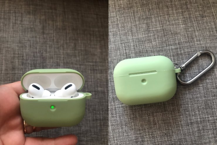 Чехол для AirPods. На чехле даже есть место для карабина. Фото.