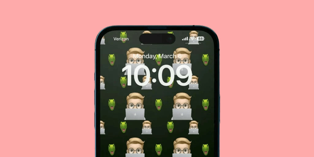 Можно использовать стикеры не только со своим лицом, но и стандартные с животными. Фото.