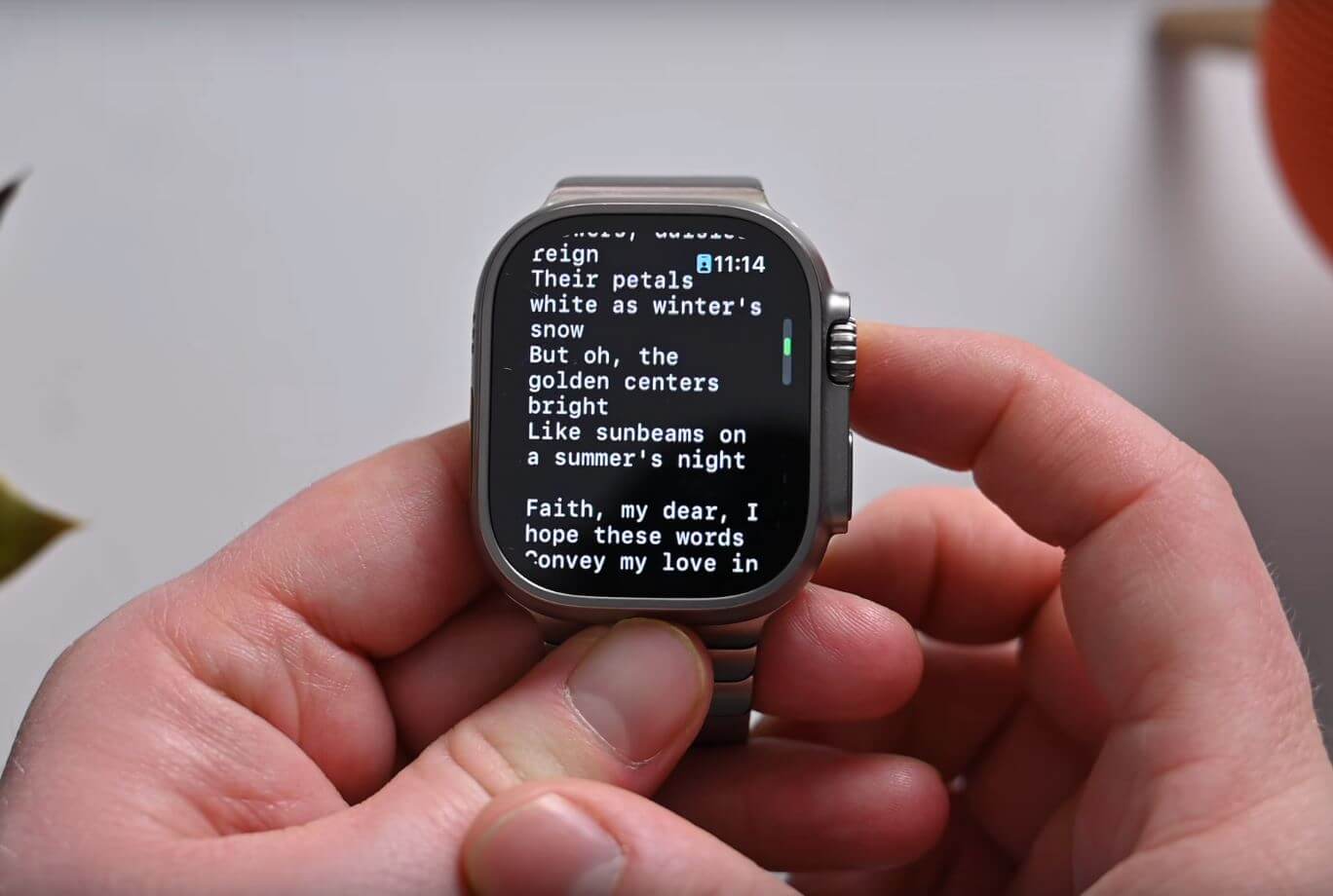 How to use ChatGPT on Apple Watch.  You can scroll through the result using either touch or the Apple Watch wheel.  Photo.