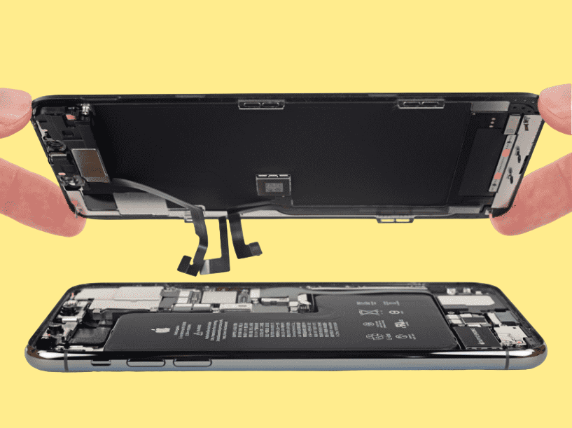 Замена экрана в такой ситуации может не потребоваться, но небольшой ремонт нельзя исключать. Фото.