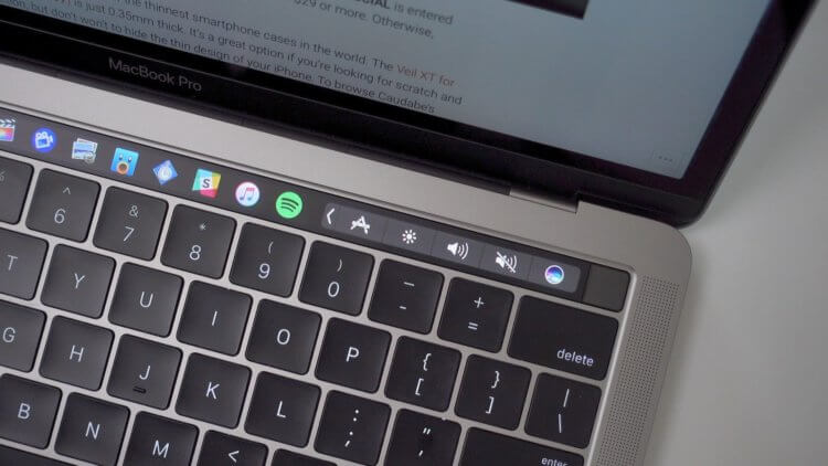 Как отключить Touch Bar на MacBook Pro. Кто-то с помощью стороннего софта выводит на Touch Bar иконки быстрого доступа к приложениям. Фото.