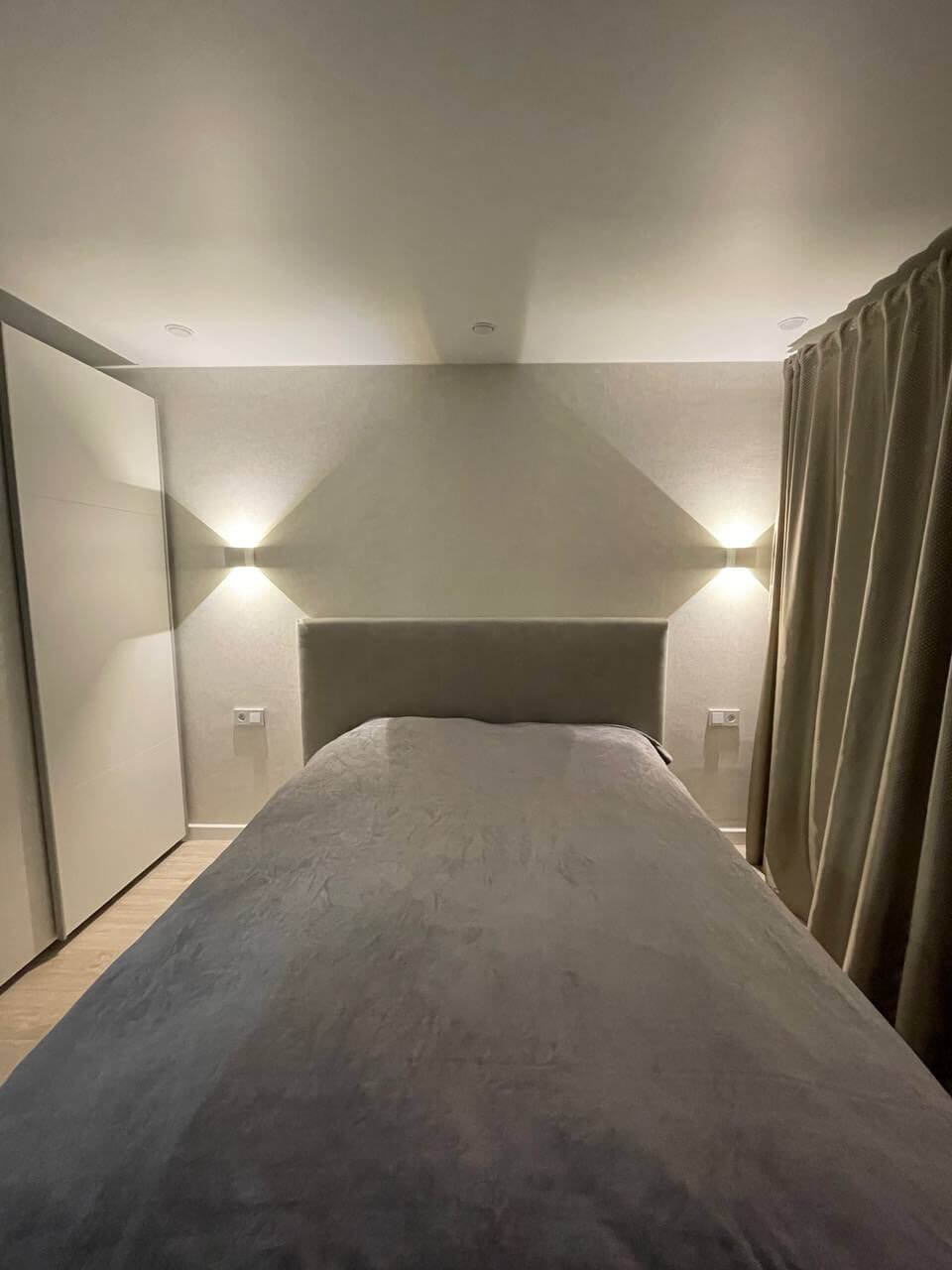 С помощью этих светильников можно очень стильно оформить даже спальню. Фото.