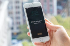 Правда ли, что Apple заблокирует старые iPhone, и они превратятся в кирпичи. Фото.