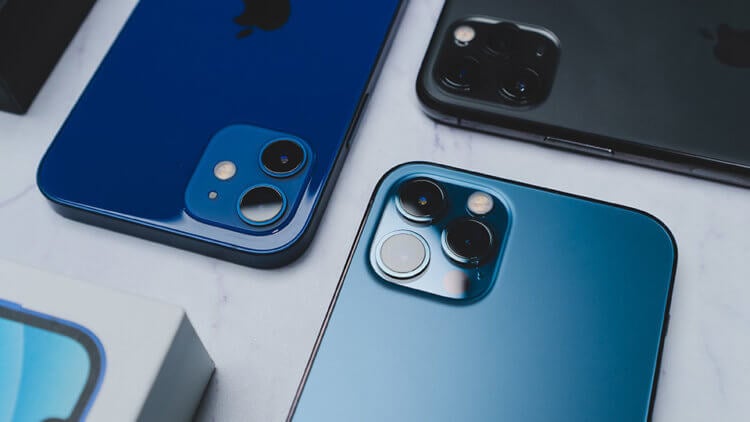 Сравнение iPhone 14 Pro и iPhone 14 Pro Max. Apple регулярно снимает с продажи некоторые модели iPhone, поэтому удивляться этому не стоит. Фото.
