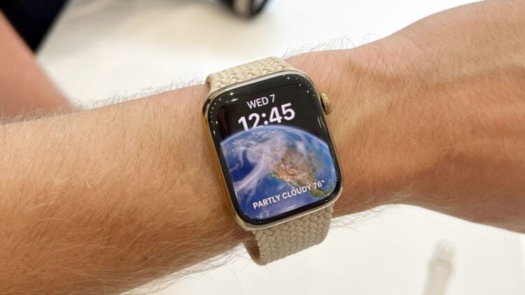 Что может Mi Band 8. У Apple Watch тоже есть крутые циферблаты, причем с очень приятными внешне анимациями. Фото.