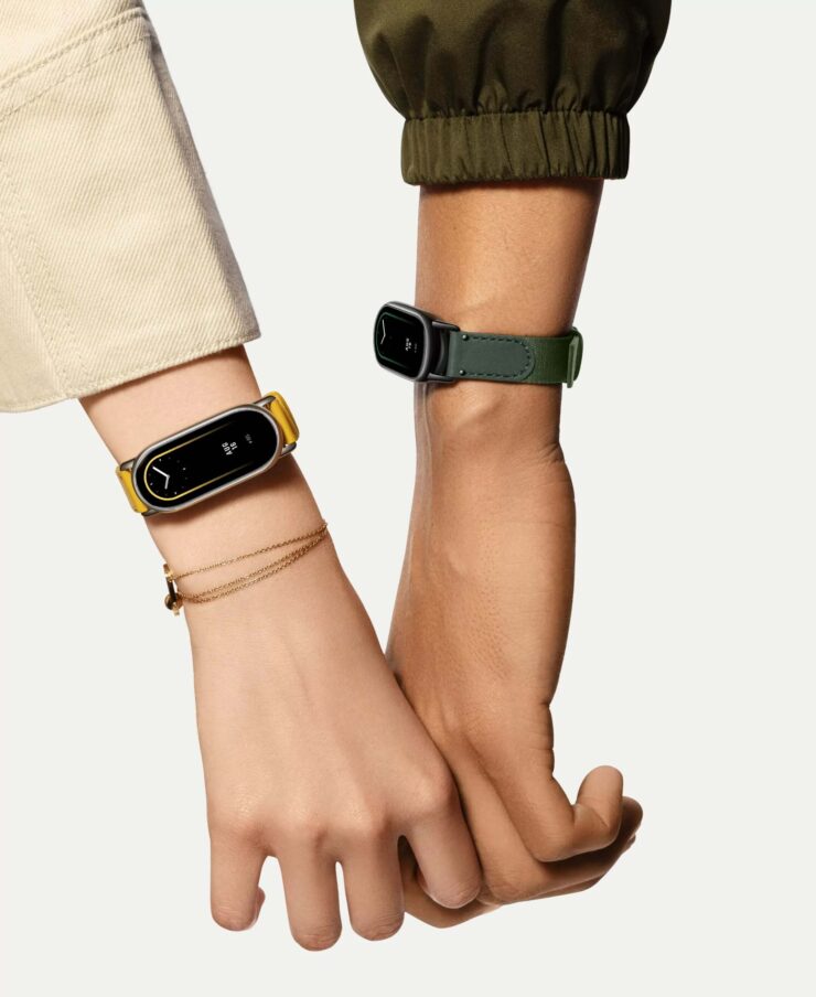 Mi Band 8 благодаря новому креплению ремешка стал выглядеть намного лучше. Фото.