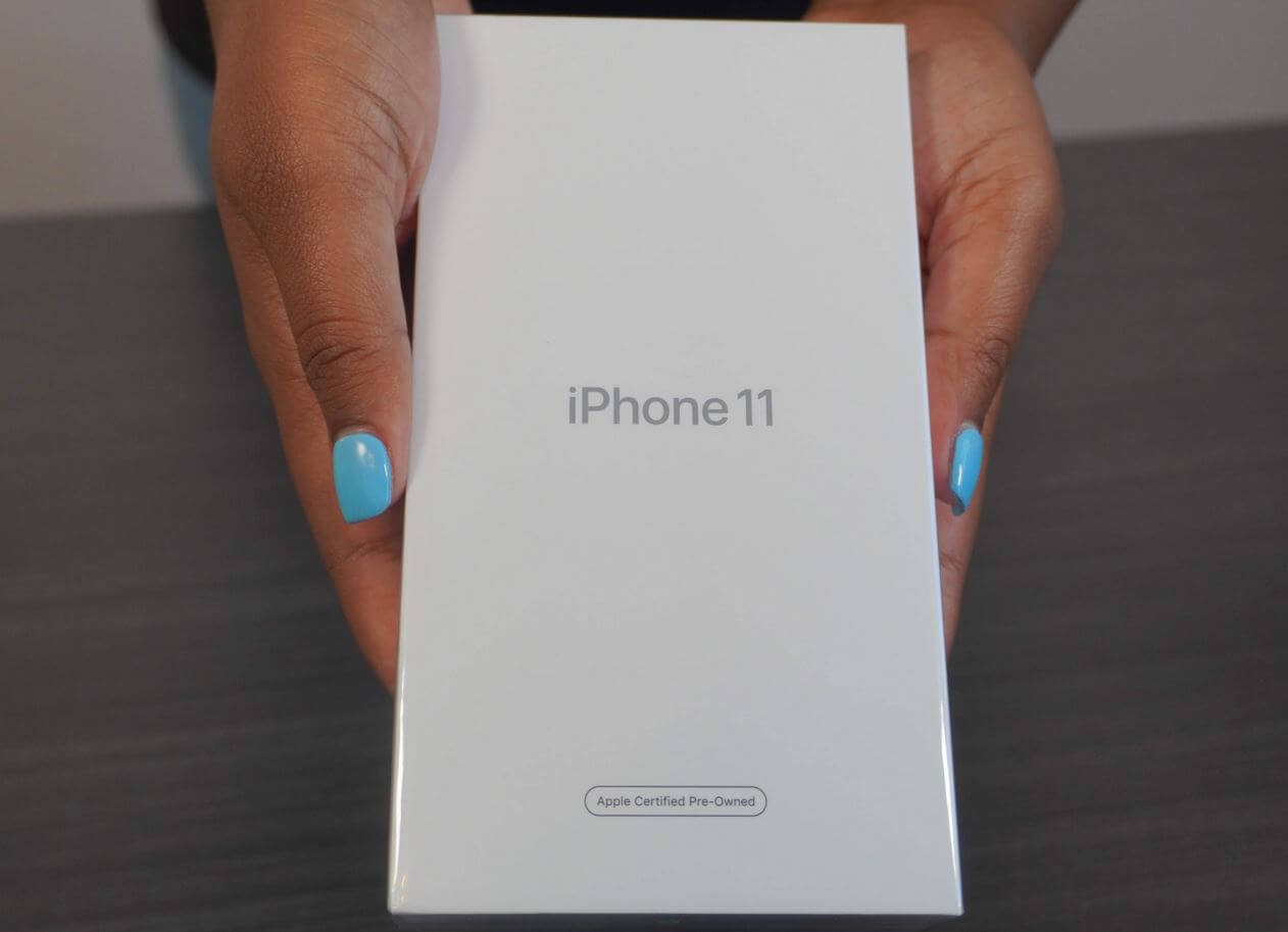 Как узнать, новый ли Айфон. Вот так выглядит коробка официально восстановленного iPhone от Apple. Фото.