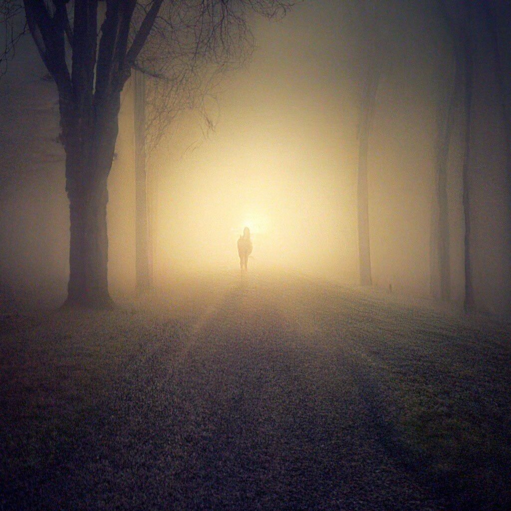 Шедеврум изобразил свет души немного мрачновато. Фото.