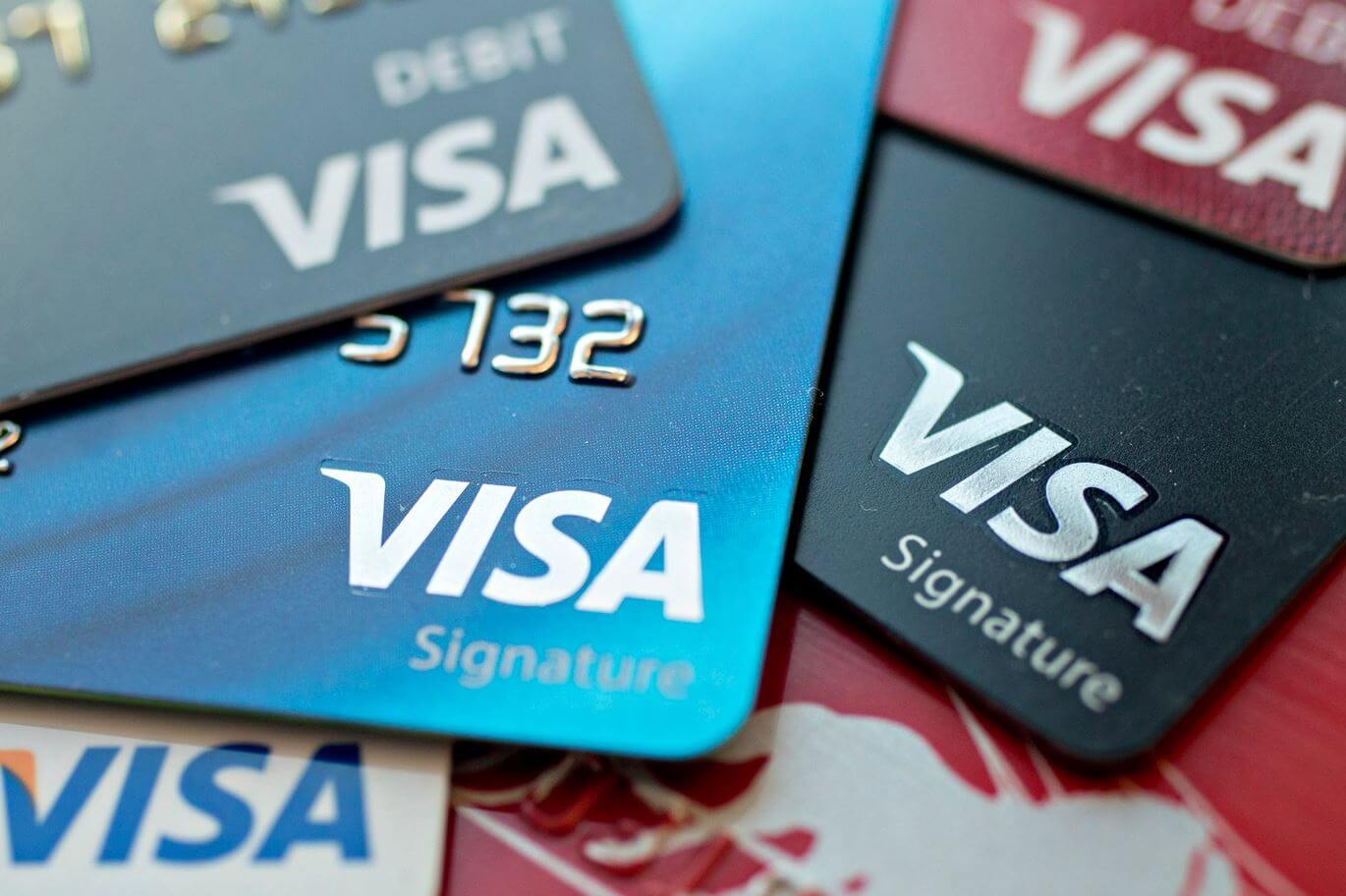 Visa credit card: изображения без лицензионных платежей
