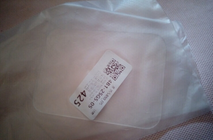 Где купить двустороннюю клейкую ленту. Двусторонняя клейкая лента может пригодиться в разных ситуациях. Фото.