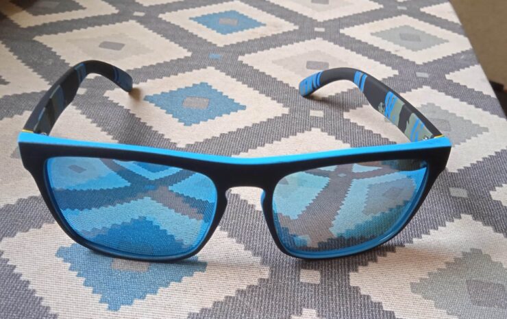 Солнцезащитные очки с АлиЭкспресс недорого. Проще каждый год покупать недорогие очки, чем взять дорогие и сломать их или потерять. Солнцезащитные очки с АлиЭкспресс недорого. Проще каждый год покупать недорогие очки, чем взять дорогие и сломать их или потерять. Фото.