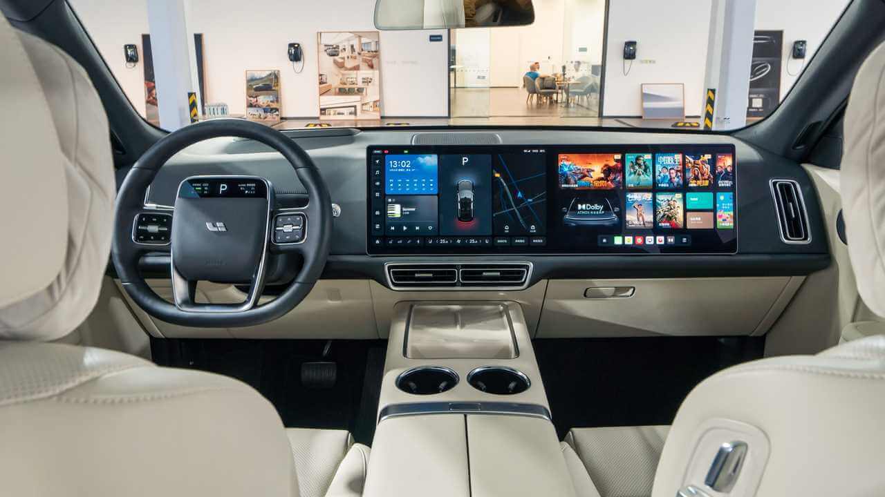 Почему китайские автомобили такие крутые. Возможно, китайский автопром и поднялся так резко именно за счёт чужих наработок. Фото.