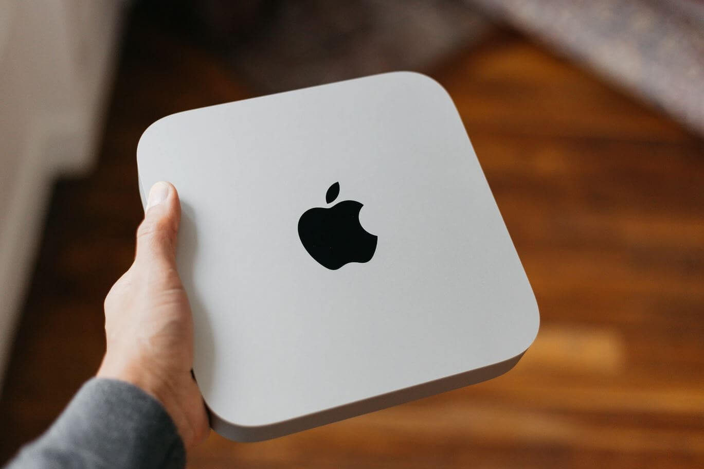 Самый провальный гаджет Apple. Mac mini M2 — вот что стоит купить вместо очков Apple. Фото.