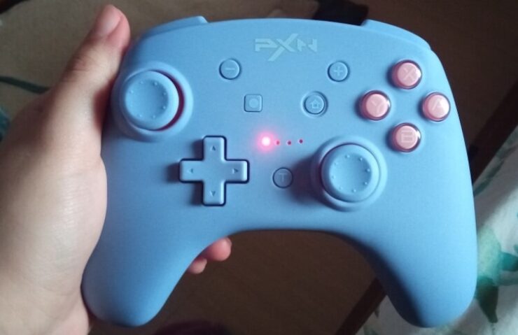 Игровой контроллер для смартфона. Этот контроллер будет не хуже, чем от плойки. Игровой контроллер для смартфона. Этот контроллер будет не хуже, чем от плойки. Фото.