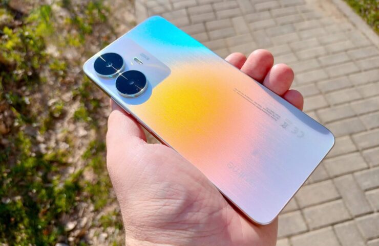 Realme C55 — отличный смартфон до 15 тысяч рублей. Фото.